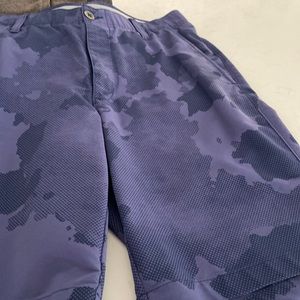 Under Armour Mens shorts. Sz 32